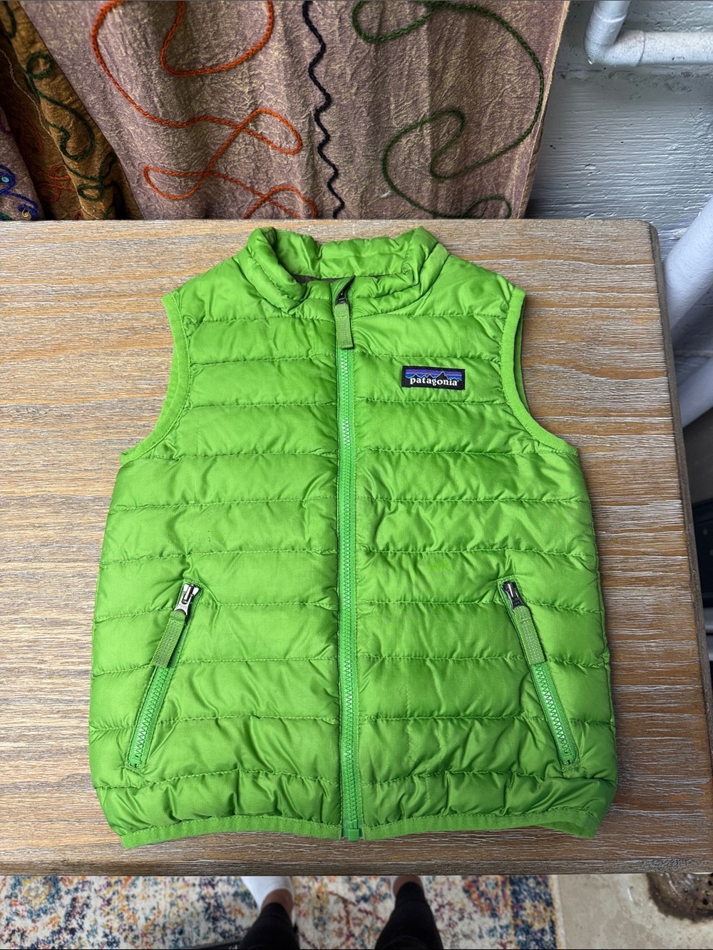 Kids green puffer vest